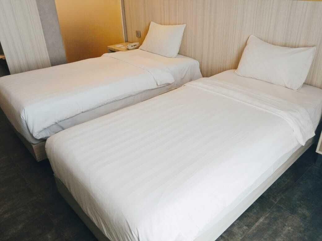 Grand Kolopaking Hotel Kebumen Kültér fotó