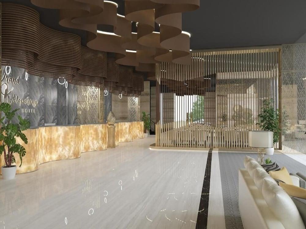 Grand Kolopaking Hotel Kebumen Kültér fotó