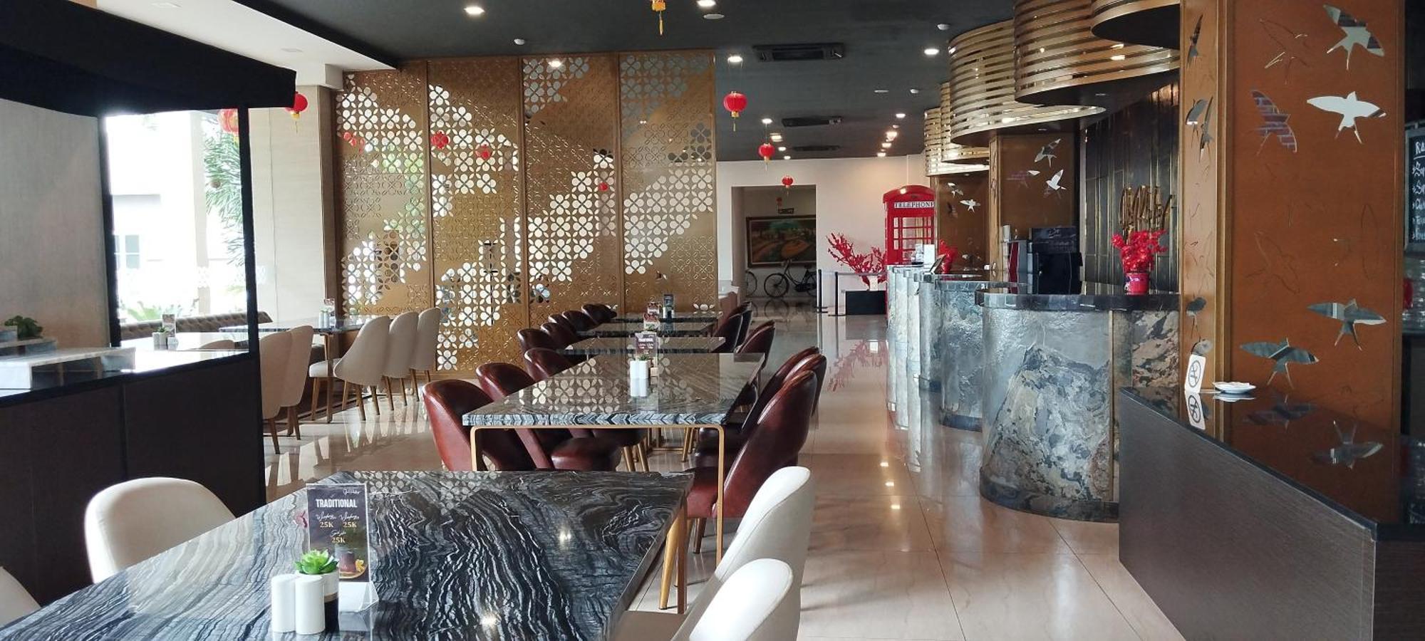 Grand Kolopaking Hotel Kebumen Kültér fotó