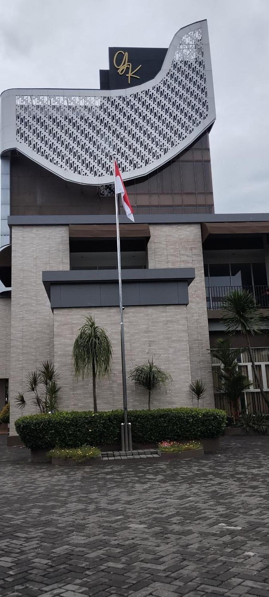 Grand Kolopaking Hotel Kebumen Kültér fotó