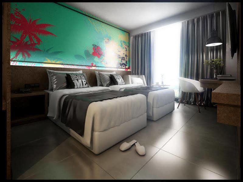 Grand Kolopaking Hotel Kebumen Kültér fotó